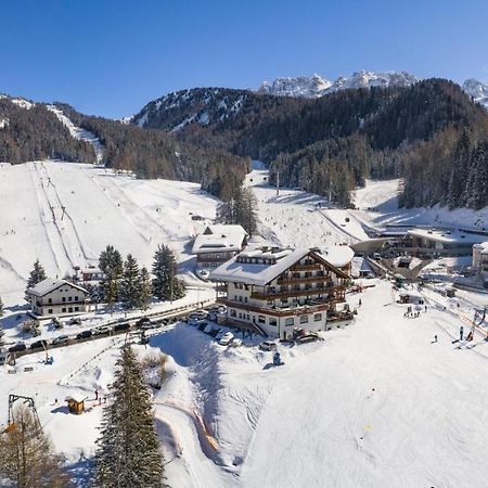 Hotel Alaska سيلفا دي فال جاردينا المظهر الخارجي الصورة